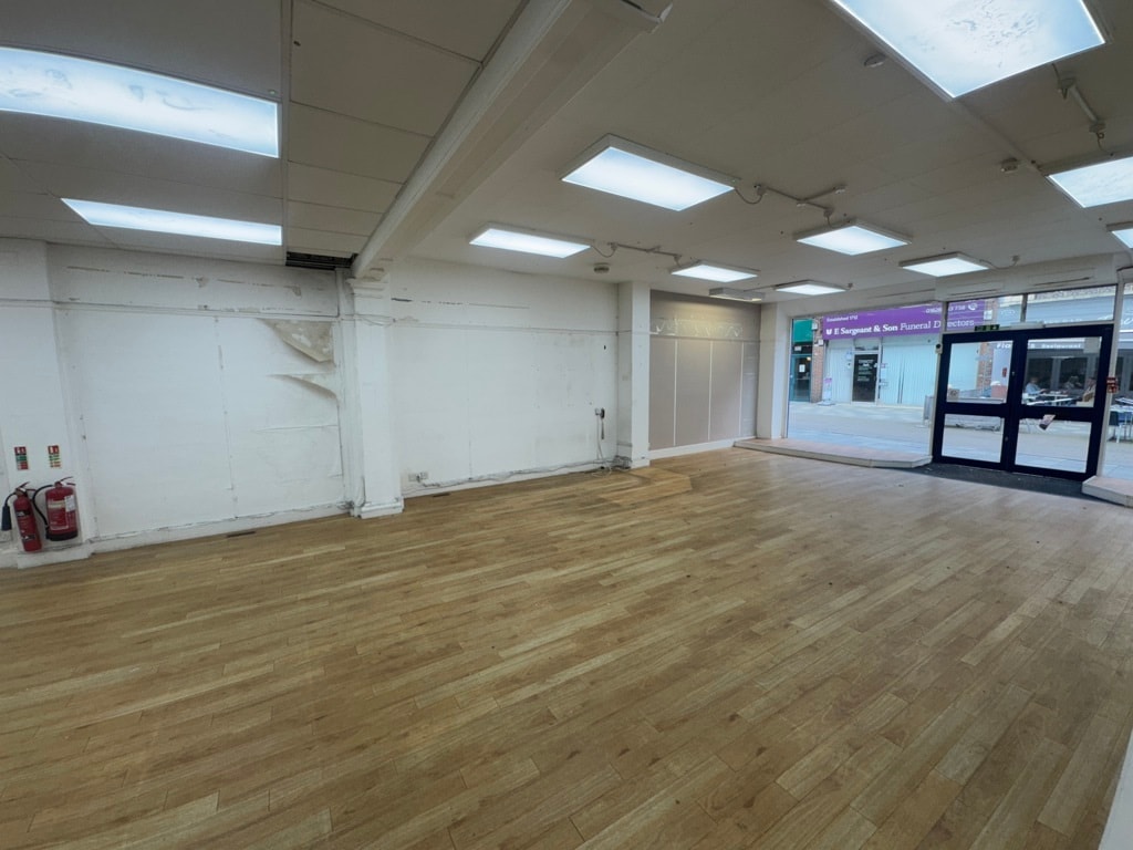 101 High St, Maidenhead to rent Interior Photo- Image 1 of 8