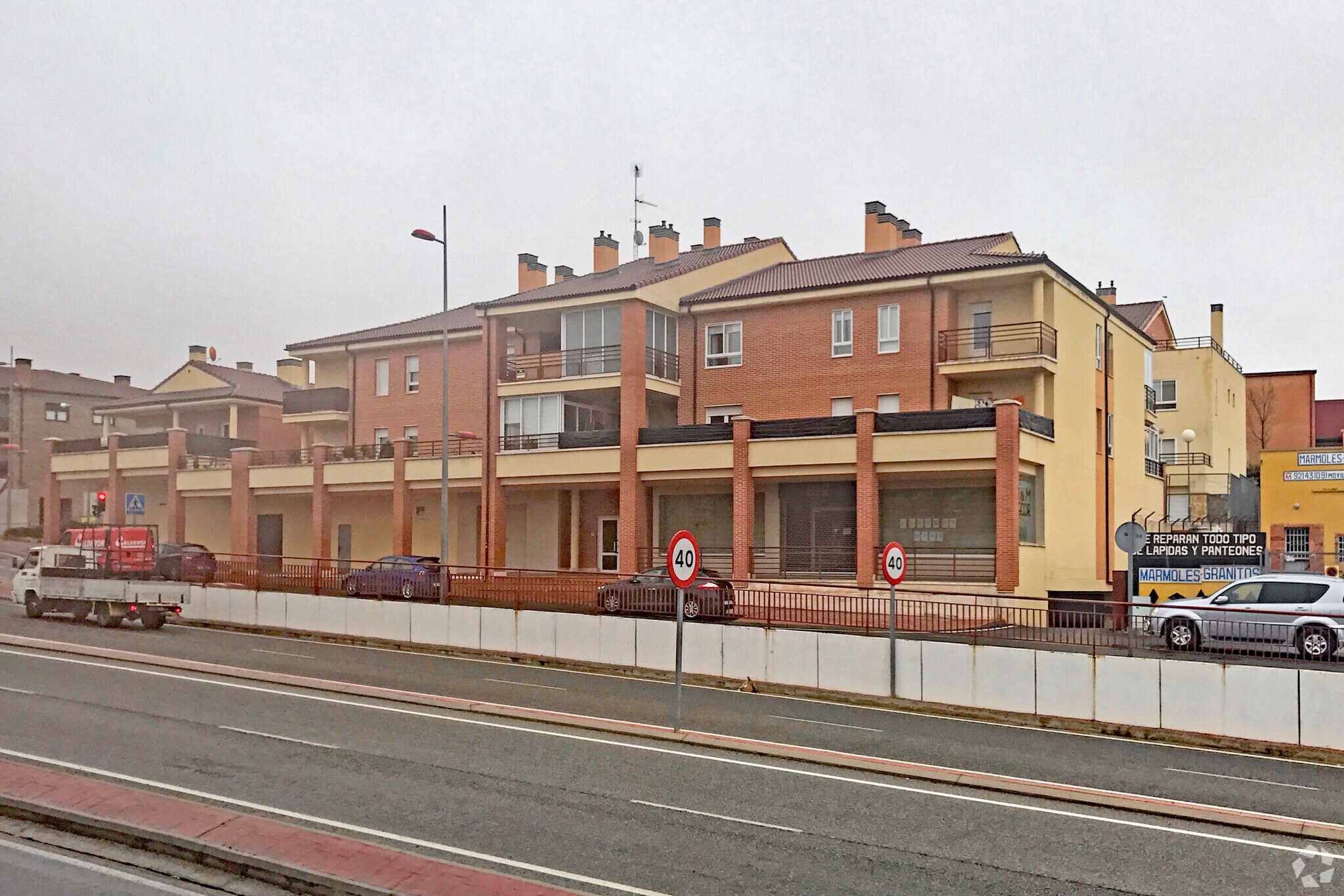 Retail in La Lastrilla, Segovia to rent Primary Photo- Image 1 of 3