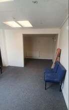 64 Stewart St, Wolverhampton to rent Interior Photo- Image 2 of 2