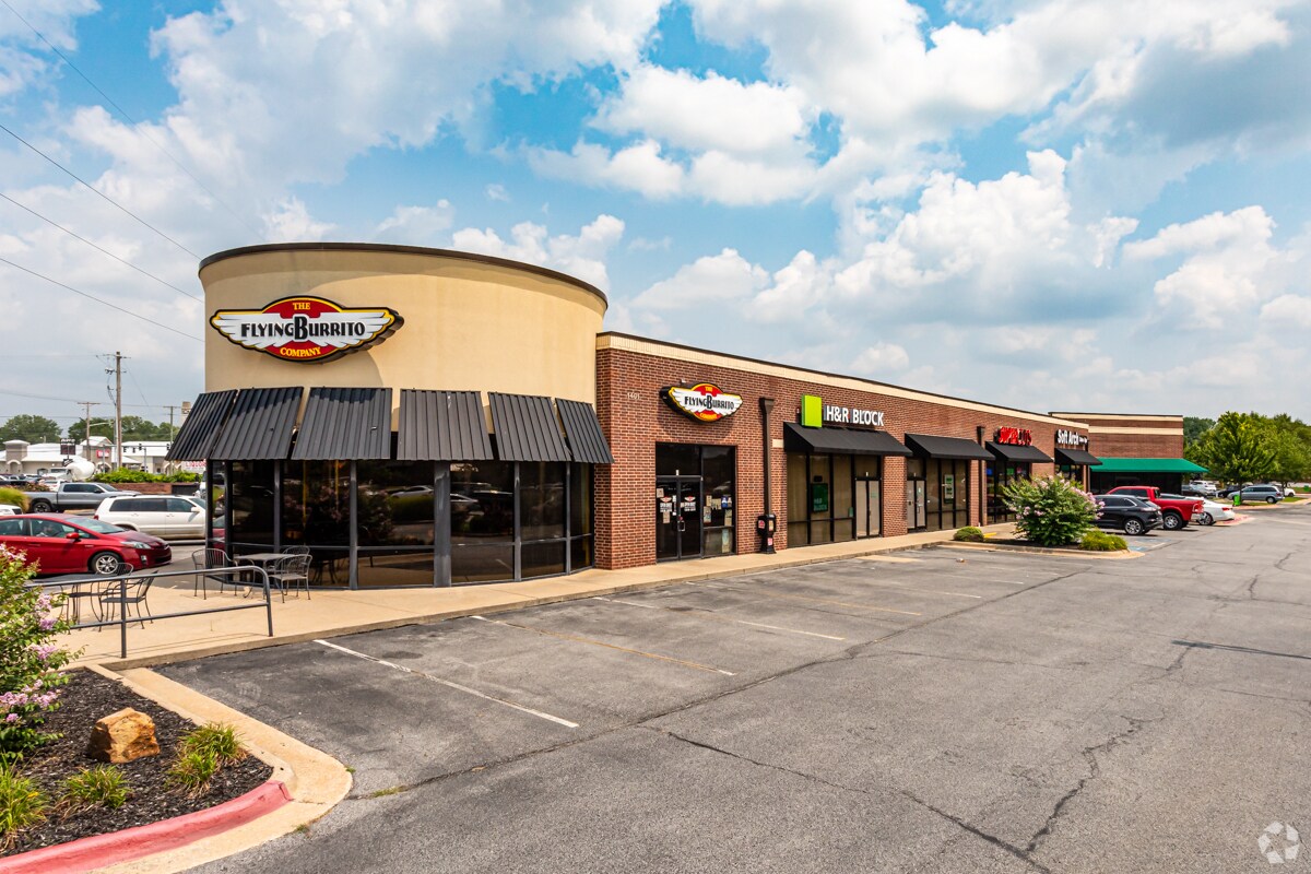 1401 S Walton Blvd, Bentonville, AR for sale Primary Photo- Image 1 of 1