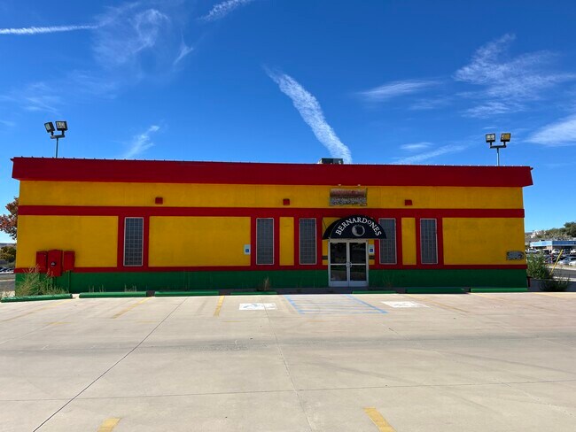 More details for 933 W Main St, Farmington, NM - Retail to Rent