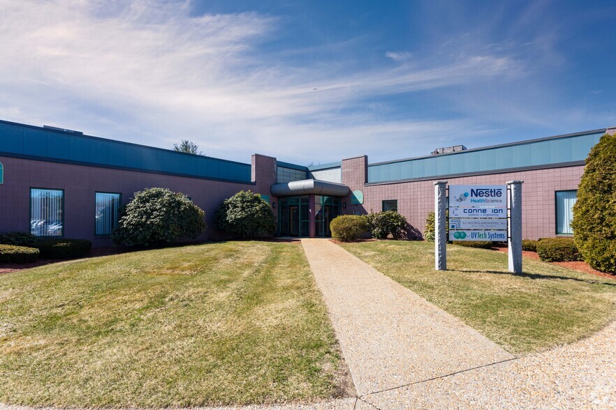 490 Boston Post Rd, Sudbury, MA for sale - Building Photo - Image 1 of 1