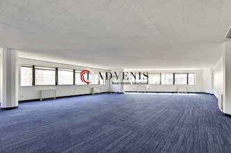 4 Place De Londres, Tremblay-en-France to rent Interior Photo- Image 2 of 2