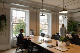 15-16 Brunswick Sq, Bristol to rent Interior Photo- Image 1 of 6
