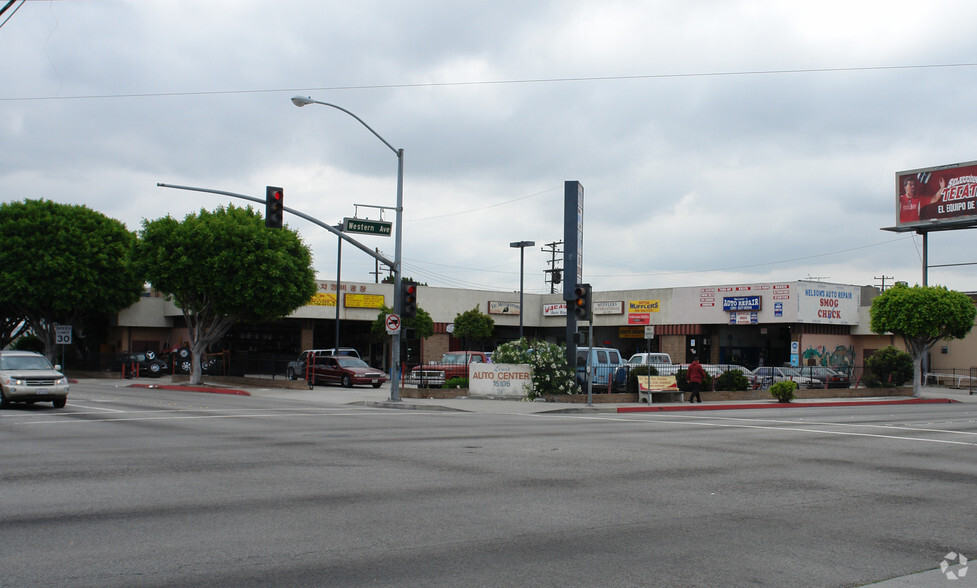 15106 S Western Ave, Gardena, CA for rent - Primary Photo - Image 3 of 6