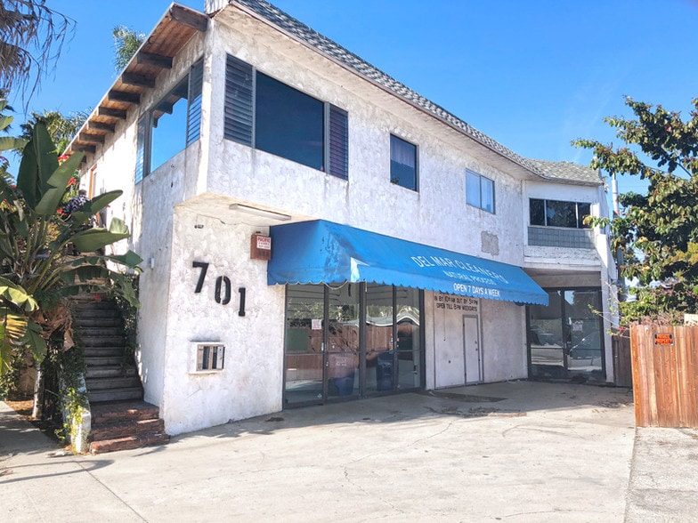 685 Oxford Ave, Venice, CA for sale - Building Photo - Image 1 of 10