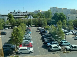 2 Boulevard De L'Oise, Pontoise, VDO - AERIAL  map view