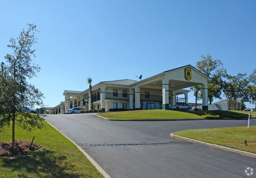 3759 Moffett Rd, Mobile 36618 UK