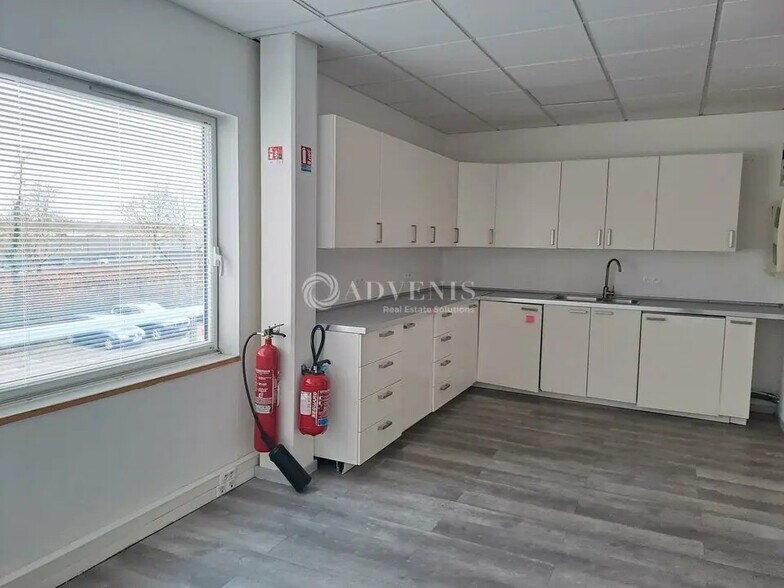 Office in Carquefou to rent - Interior Photo - Image 2 of 6