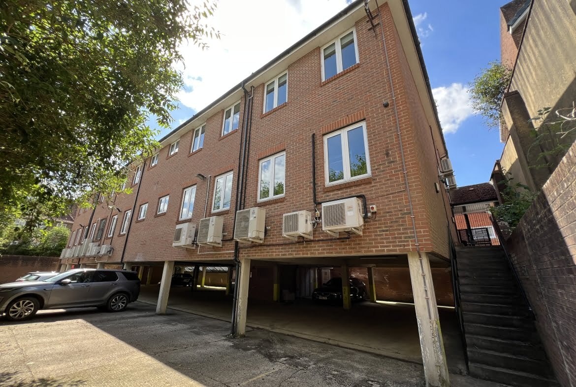 Denne Rd, Horsham for sale Primary Photo- Image 1 of 8