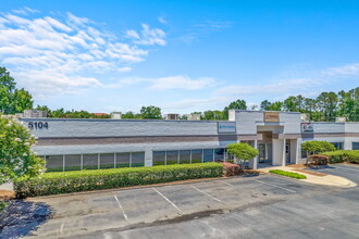 5104 Reagan Dr, Charlotte, NC for rent Building Photo- Image 1 of 13