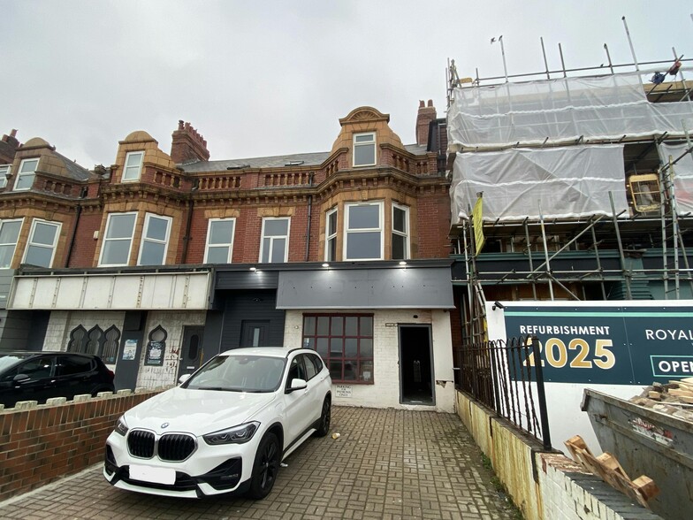 12-17 East Parade, Whitley Bay for rent - Building Photo - Image 2 of 7