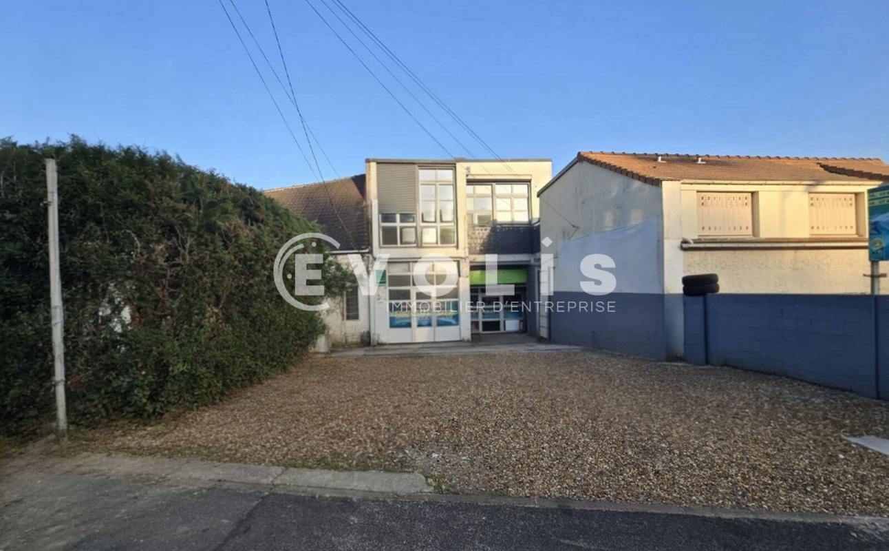 Light Industrial in Etampes for sale Building Photo- Image 1 of 9