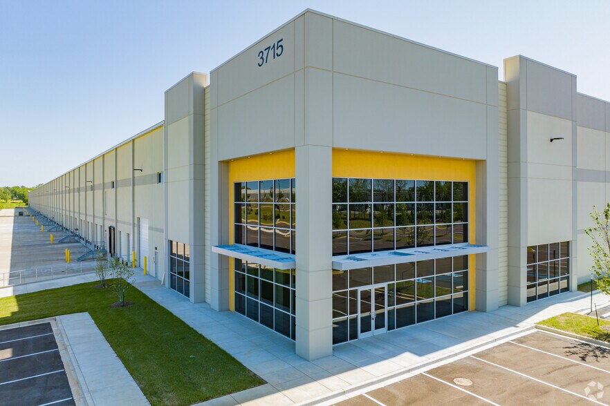 3715 US Hwy 51, Southaven, MS to rent - Building Photo - Image 1 of 21