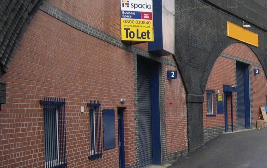 Millow St, Manchester to rent - Building Photo - Image 3 of 7