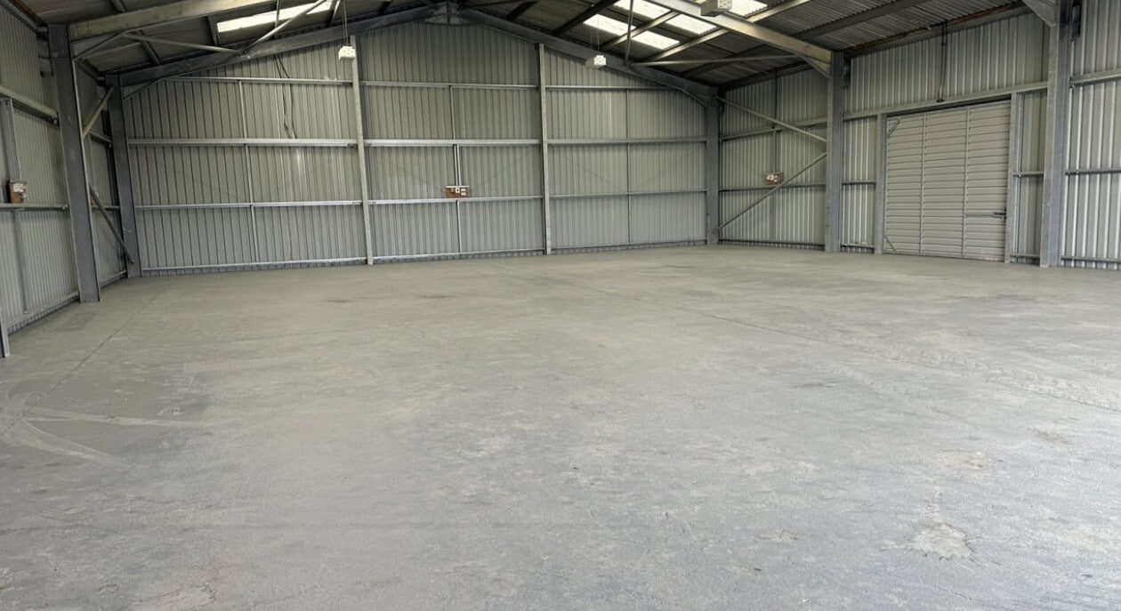 B4569 Caersws, Caersws to rent Interior Photo- Image 1 of 3