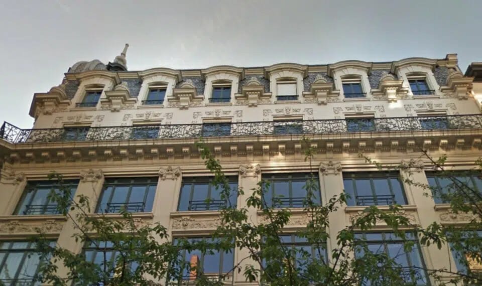 Location Bureaux 130 m² - Photo 1