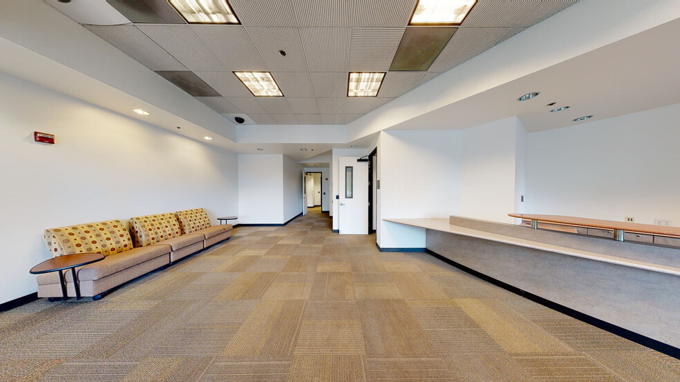 701 E Middlefield Rd, Mountain View, CA to rent - Matterport 3D Scan - Image 3 of 24