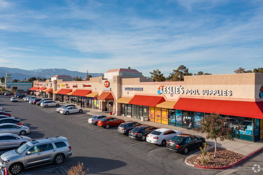 3250 N Tenaya Way, Las Vegas, NV for rent - Building Photo - Image 3 of 4