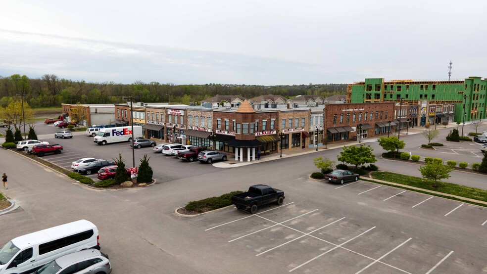 102-110 S Buckner Tarsney Rd, Grain Valley, MO for sale - Building Photo - Image 1 of 10