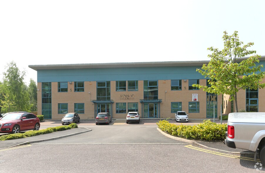 5b Churchill Way, Sheffield, S35 2PY UK