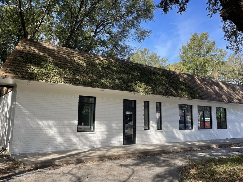 1922 Cosgrove Ave, North Charleston, SC for rent - Building Photo - Image 1 of 4