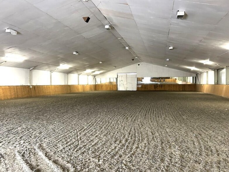 Beech Hill Rd, Reading to rent - Building Photo - Image 2 of 3