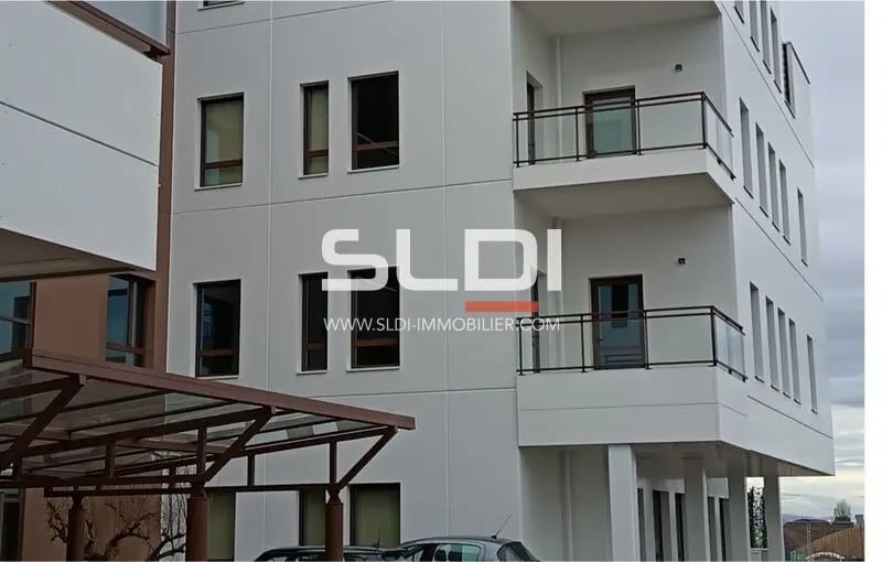 Office in Genas to rent - Building Photo - Image 2 of 6