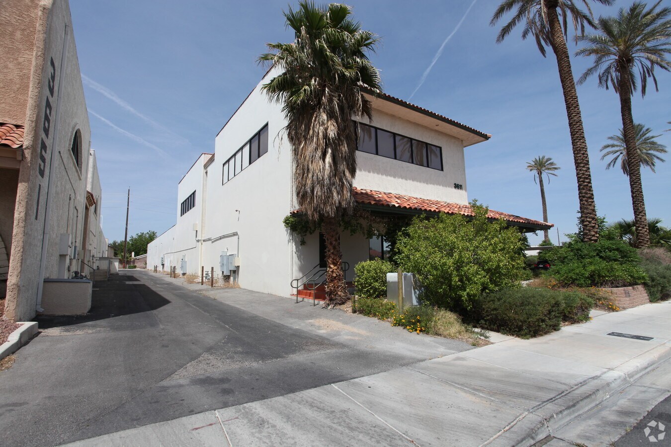 3611 Lindell Rd, Las Vegas 89103 UK