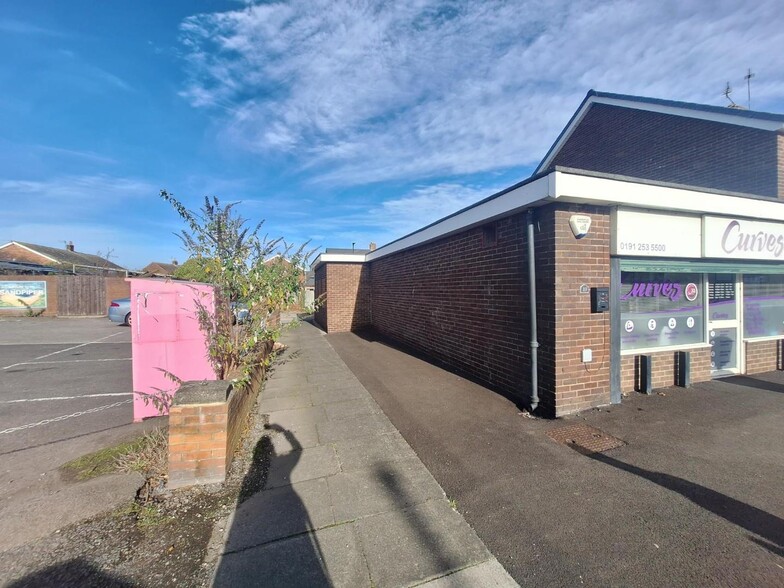 33 Farringdon Rd, North Shields for sale - Building Photo - Image 2 of 7