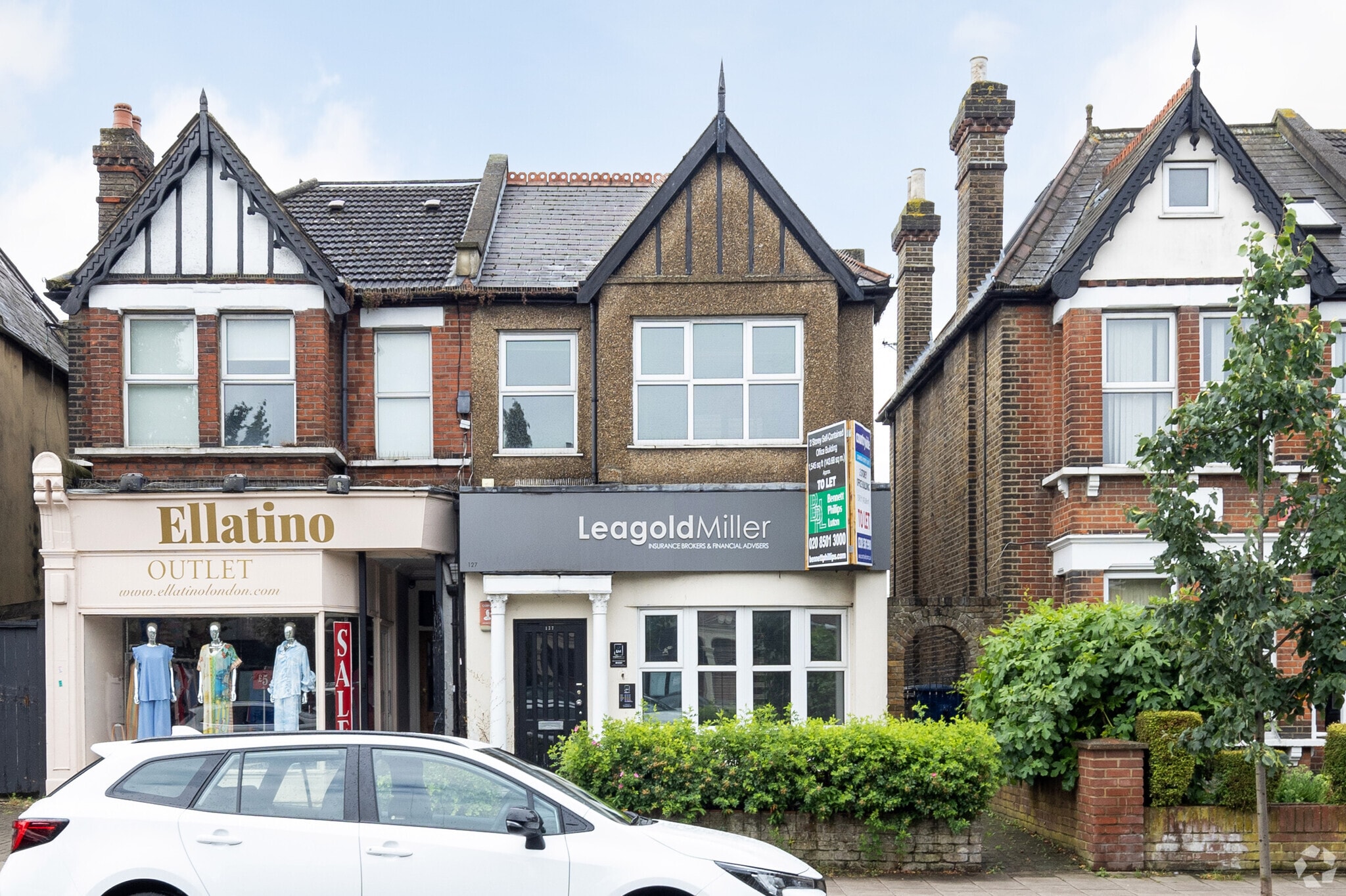 127 Station Rd, London to rent Primary Photo- Image 1 of 34