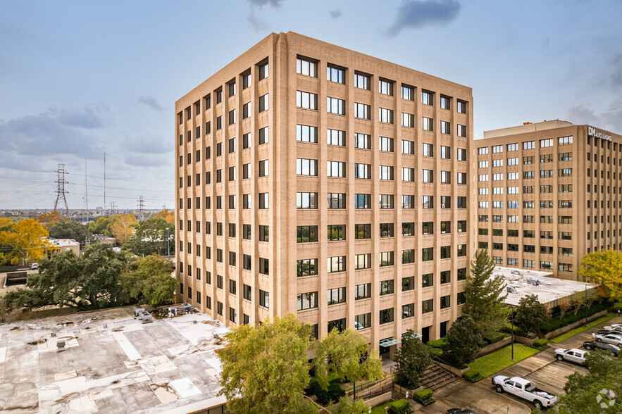 4605-4615 Southwest Fwy, Houston, TX for rent - Building Photo - Image 1 of 5