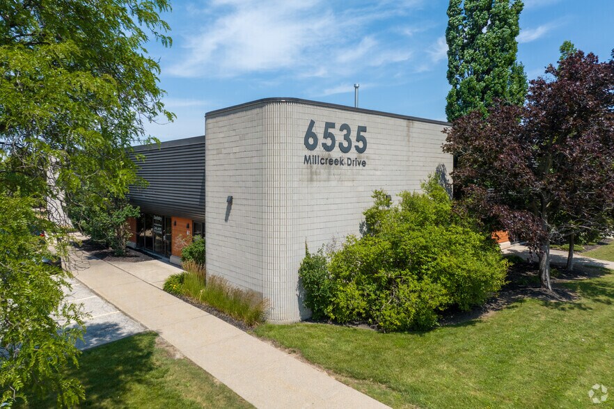 6535 Millcreek Dr, Mississauga, ON for rent - Building Photo - Image 3 of 5