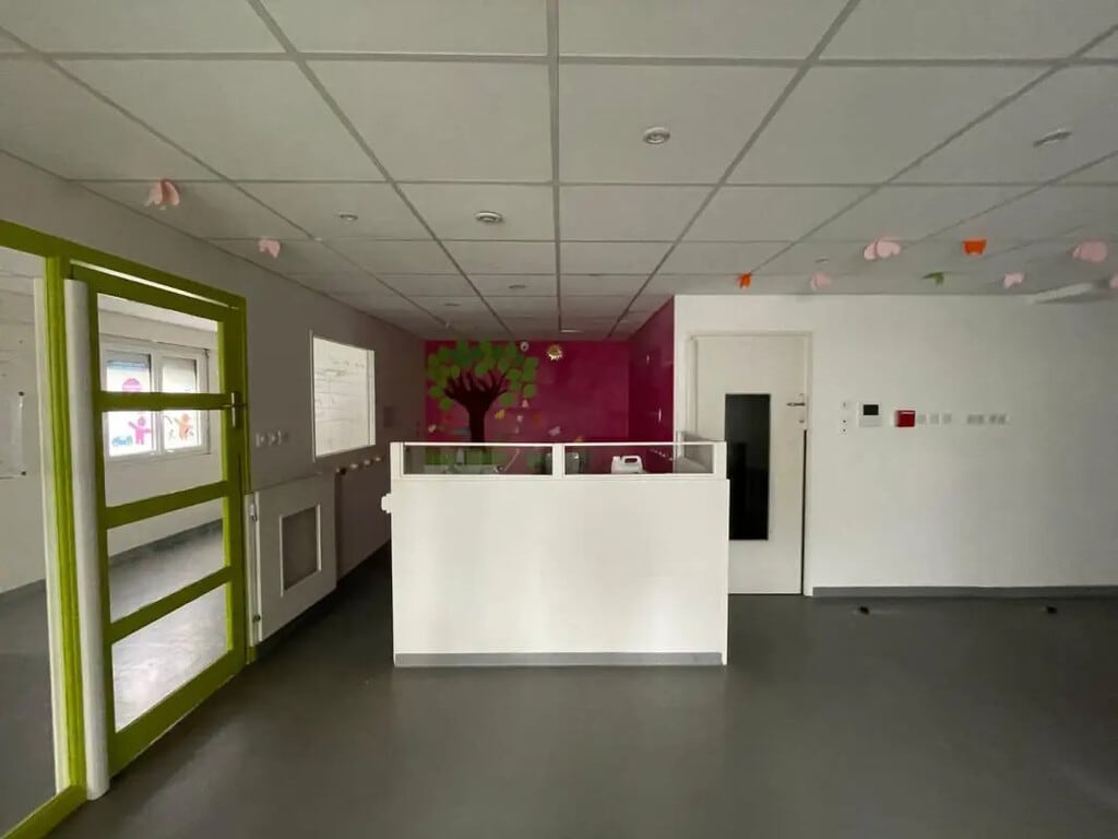 Location Bureaux 194 m² - Photo 1