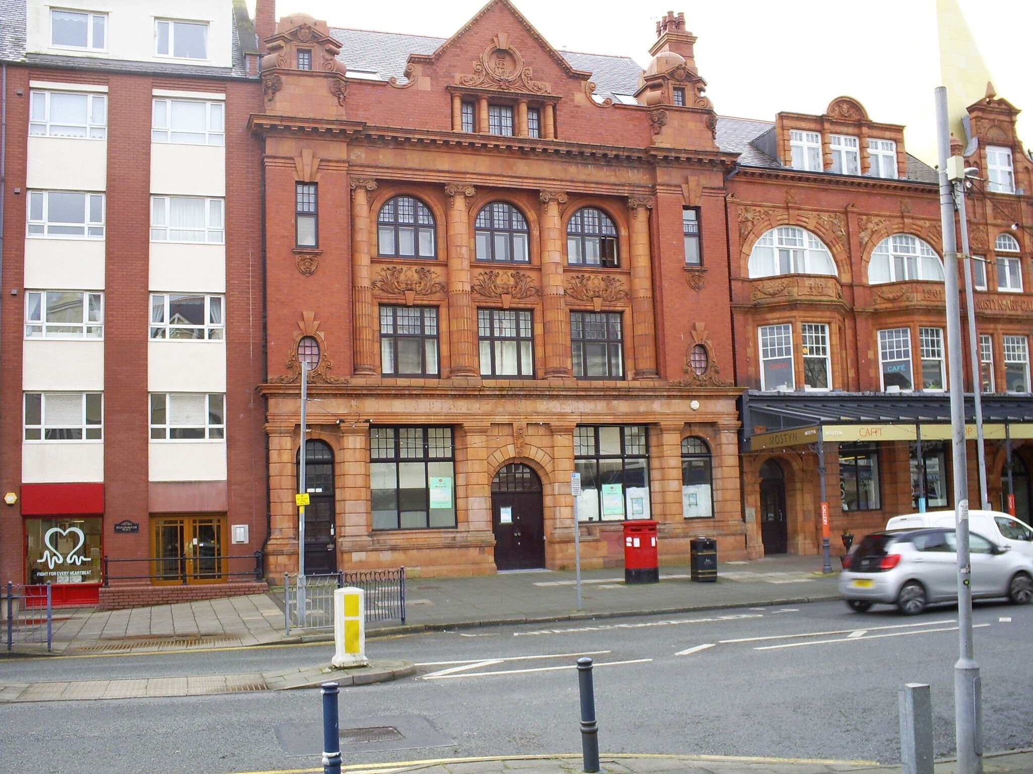 14 Vaughan St, Llandudno for sale Primary Photo- Image 1 of 1