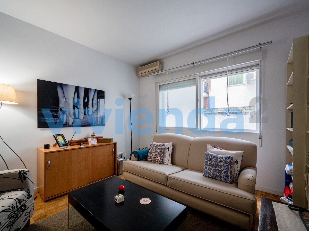 Madrid, MAD 28002 - Unit 01 -  - Interior Photo - Image 1 of 10