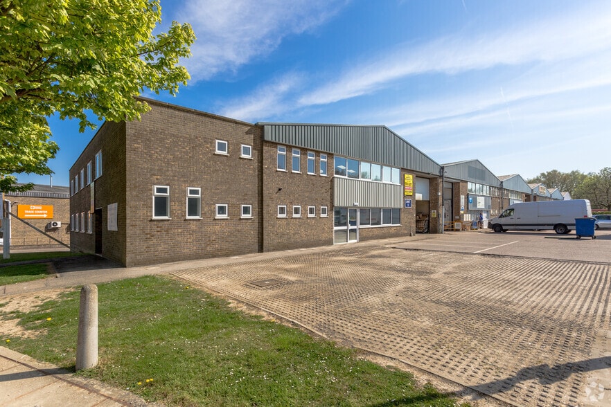 Revenge Rd, Chatham for sale - Primary Photo - Image 1 of 1