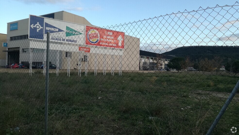 Avenida Madrid, 31, Alcalá de Henares, Madrid to rent - Primary Photo - Image 1 of 3