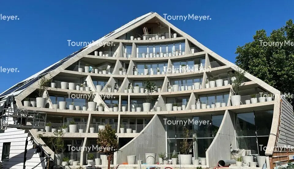 Retail in Bordeaux for sale Building Photo- Image 1 of 7