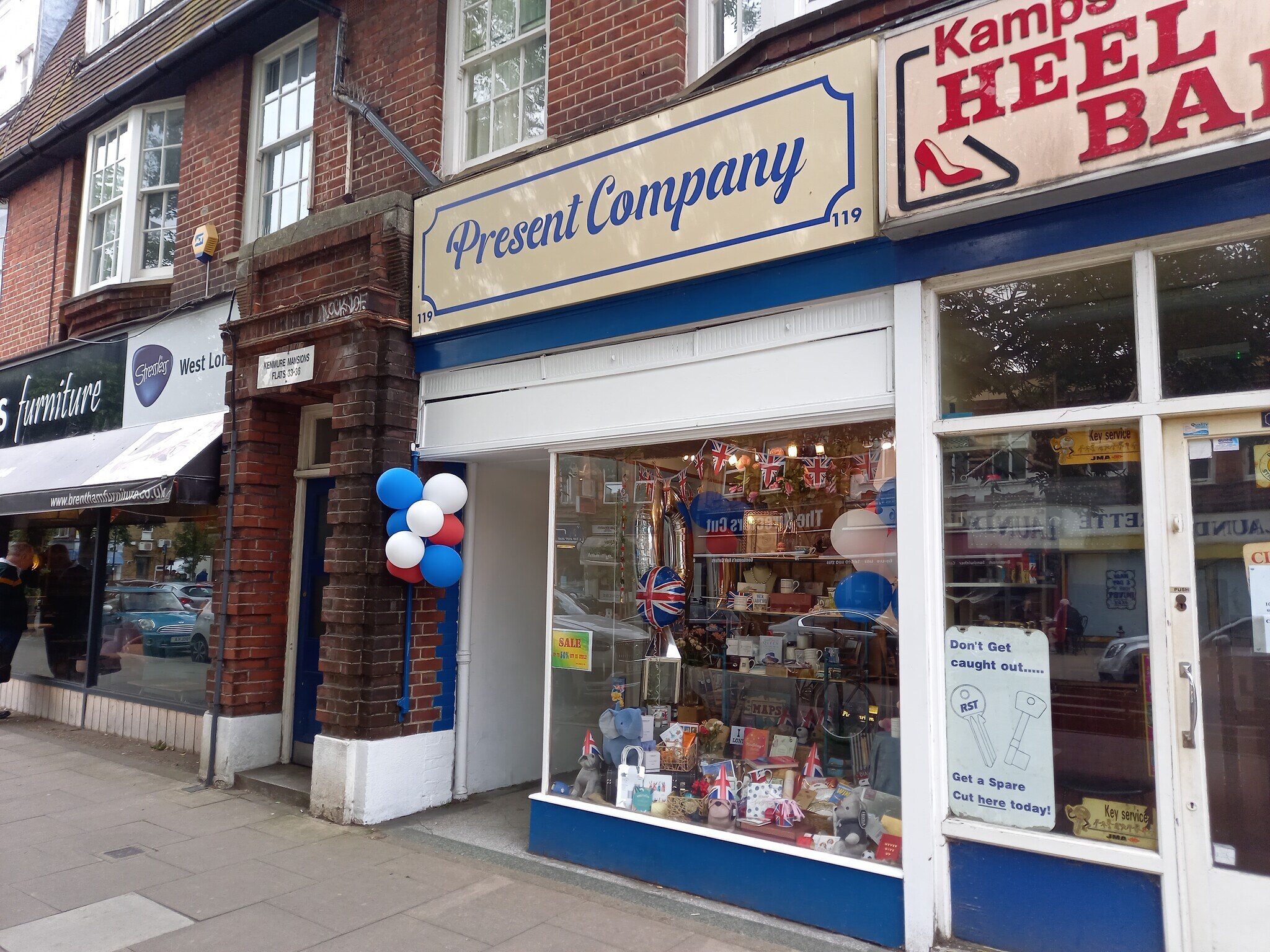 119-119A Pitshanger Ln, London for sale Building Photo- Image 1 of 1