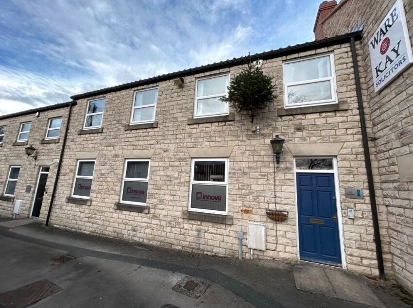 2 Wharfe Mews, Cliffe Terrace Mews, Wetherby for sale Primary Photo- Image 1 of 11
