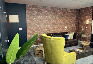 Station Yard, Thame to rent Interior Photo- Image 2 of 14