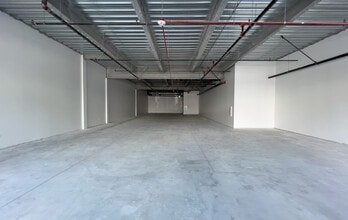 315-319 N Beverly Dr, Beverly Hills, CA to rent Interior Photo- Image 2 of 5