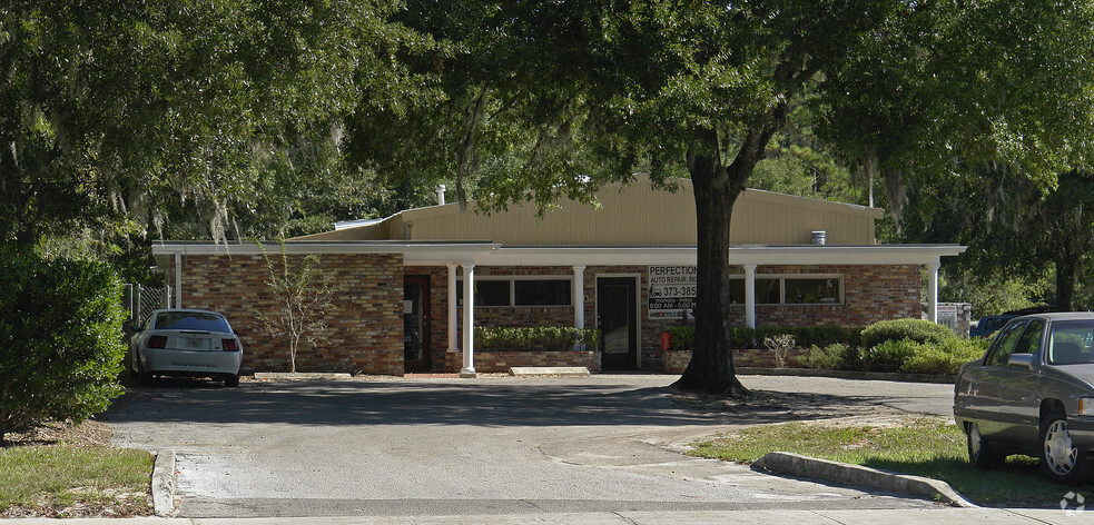 4141 NW 6th St, Gainesville, FL for rent - Building Photo - Image 1 of 7