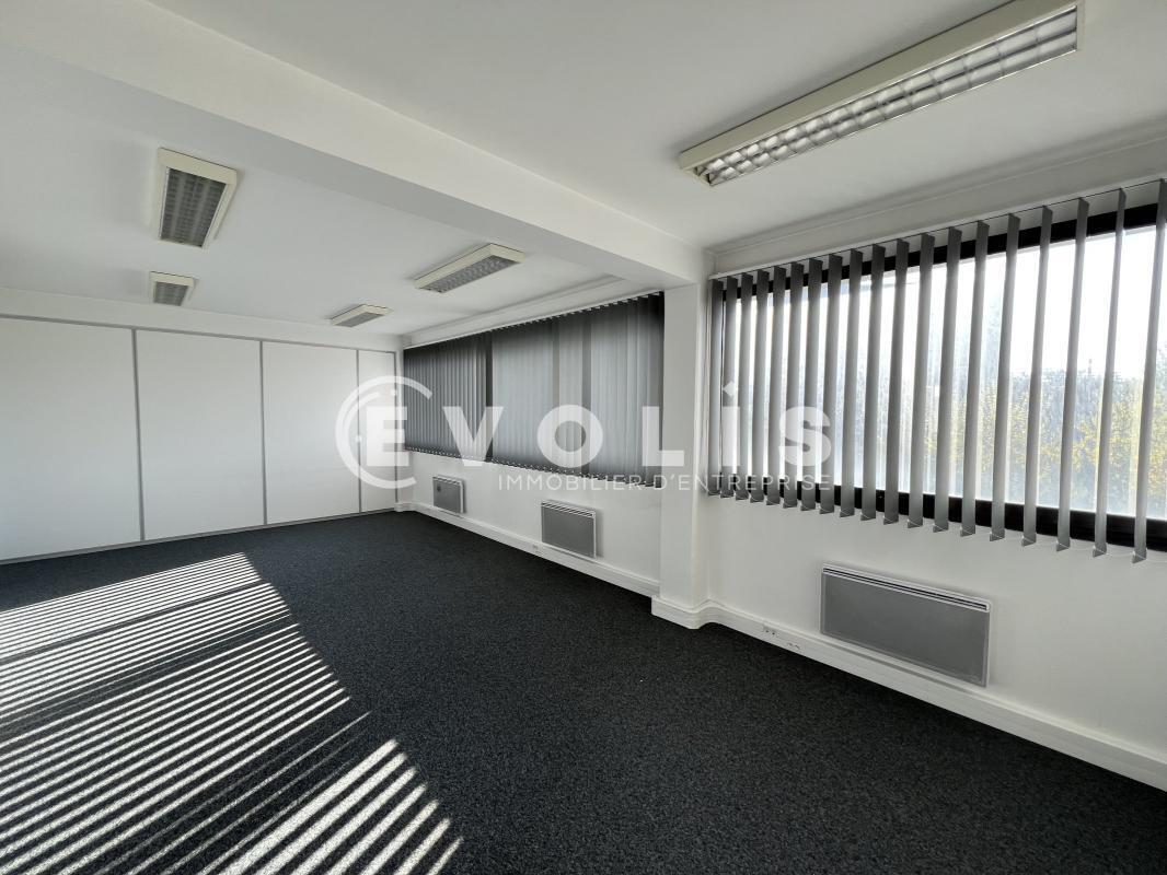 Office in Noisy-le-Grand for sale Interior Photo- Image 1 of 8