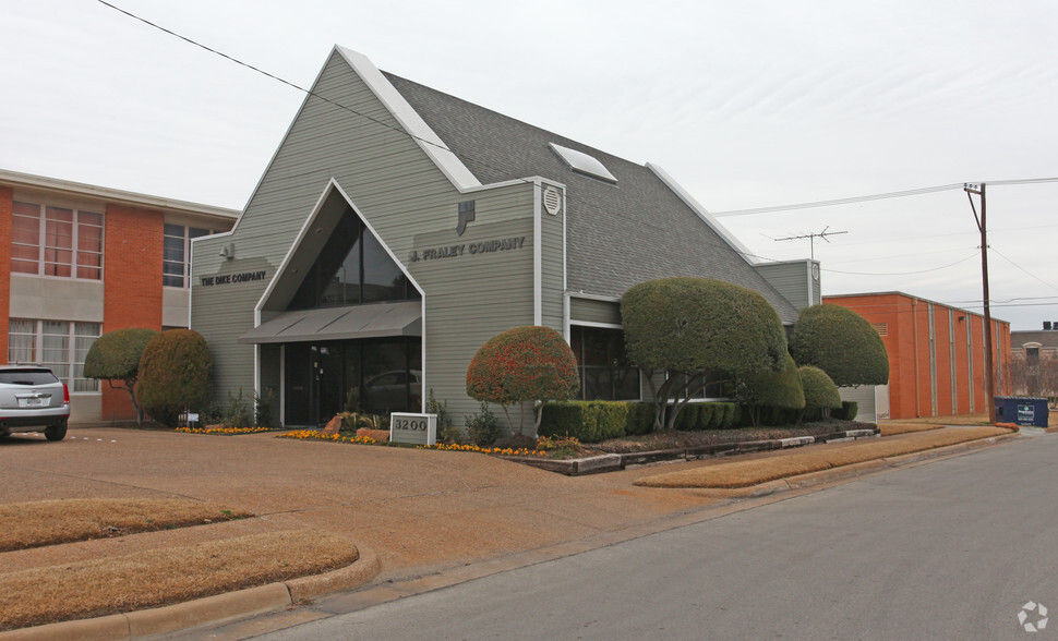 3200 W 4th St, Fort Worth, TX for sale - Building Photo - Image 3 of 28