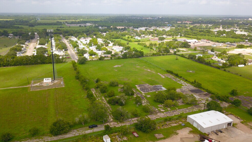 2608 PlainView St, Victoria, TX for sale - Building Photo - Image 3 of 13