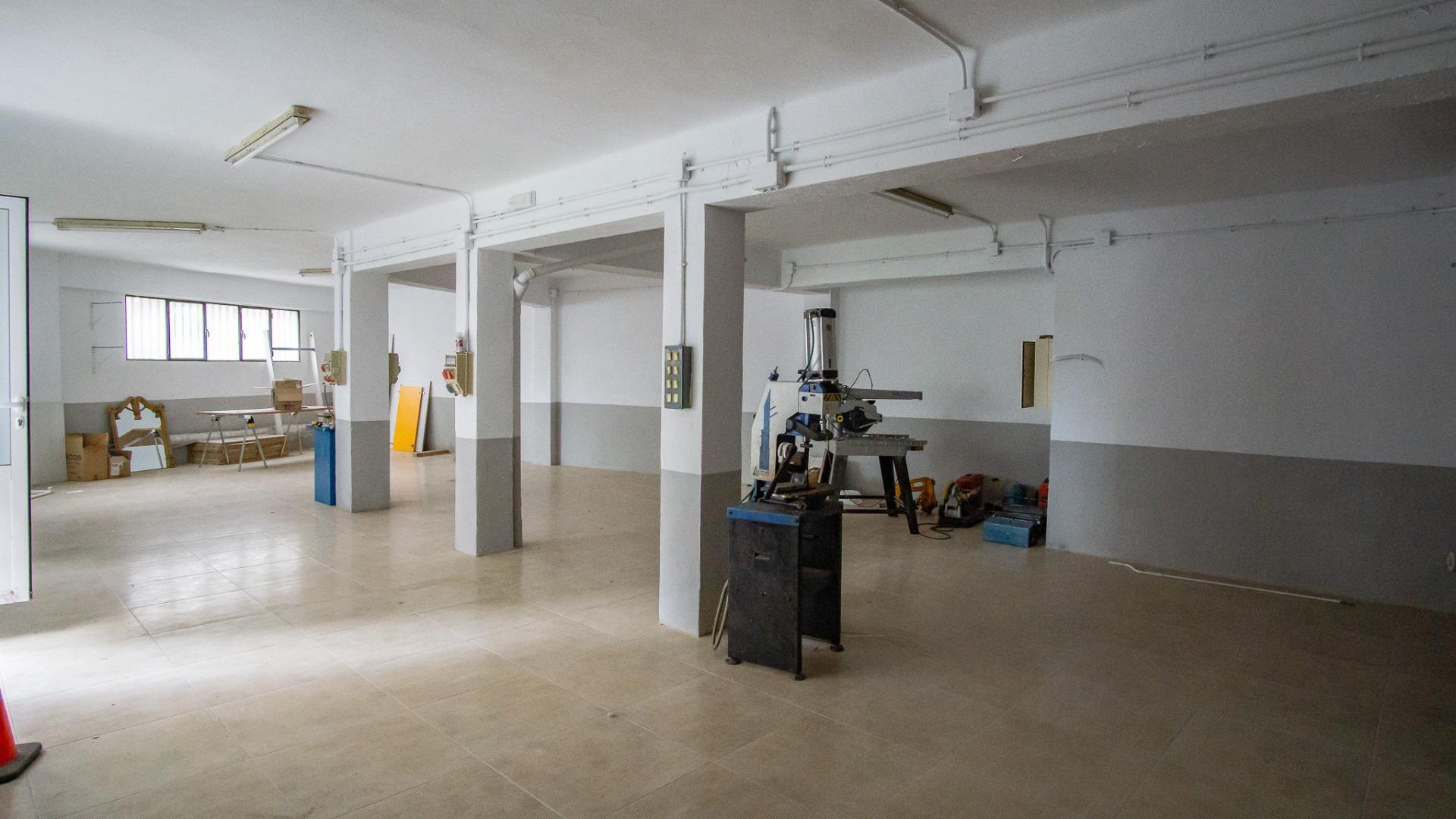 Retail in Elda, Alicante for sale Interior Photo- Image 1 of 4