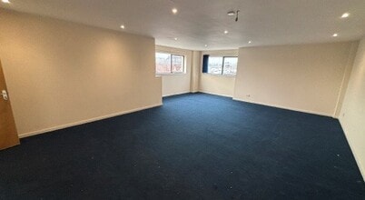 Hazel Rd, Southampton to rent Interior Photo- Image 2 of 6