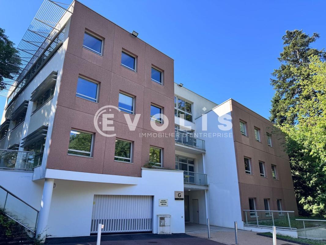 15 Chemin Du Saquin, Écully to rent Building Photo- Image 1 of 11